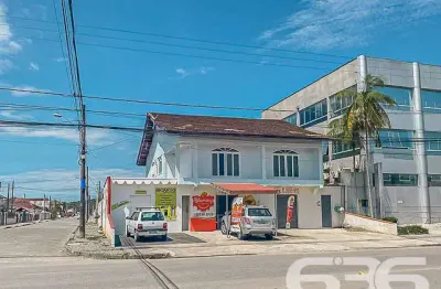 Casa com 7 quartos à venda na Rua Miosotes, 2586, Fátima, Joinville