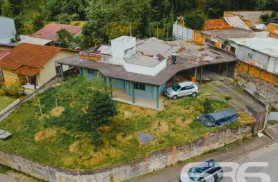Casa com 3 quartos à venda na Rua Minas Gerais, 15, Nova Brasília, Joinville