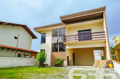 Casa com 3 quartos à venda na Nereu Ramos, 96, Salinas, Balneário Barra do Sul