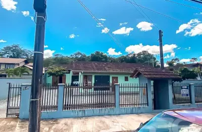 Casa com 4 quartos à venda na Rua Quinze de Novembro, 138, Vila Nova, Joinville