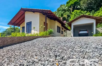 Casa com 3 quartos à venda na Rua Papa João XXIII, 328, Iririú, Joinville