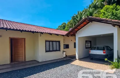 Casa com 3 quartos à venda na Rua Papa João XXIII, 328, Iririú, Joinville