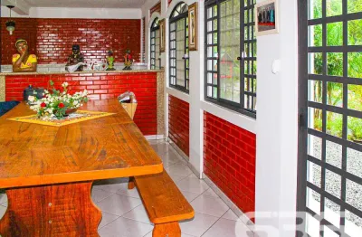 Chácara / sítio com 6 quartos à venda na Rua Minas Gerais, 575, Nova Brasília, Joinville
