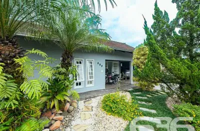 Casa com 3 quartos à venda na Rua Minas Gerais, 115, Nova Brasília, Joinville