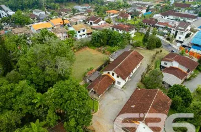 Terreno à venda na Rua Quinze de Novembro, 545, Glória, Joinville