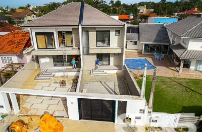 Casa com 3 quartos à venda na Rua Bruxelas, 265, Ubatuba, São Francisco do Sul