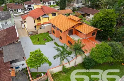Casa com 5 quartos à venda na Rua Alexandre Schlemm, 784, Anita Garibaldi, Joinville