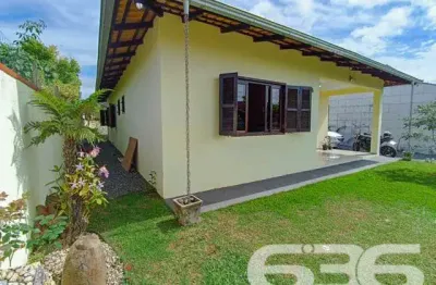 Casa com 3 quartos à venda na Rua Madagascar, 278, Ubatuba, São Francisco do Sul