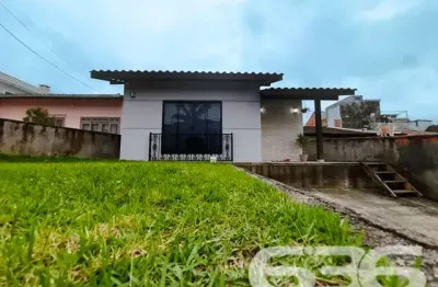 Casa com 3 quartos à venda na Avenida Paulo Schroeder, 199, Petrópolis, Joinville