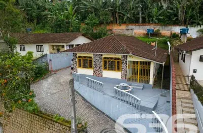 Casa com 3 quartos à venda na Rua Valença, 134, Guanabara, Joinville