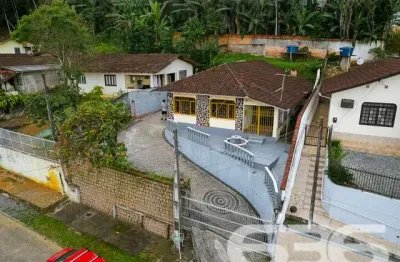 Casa com 3 quartos à venda na Rua Valença, 134, Guanabara, Joinville