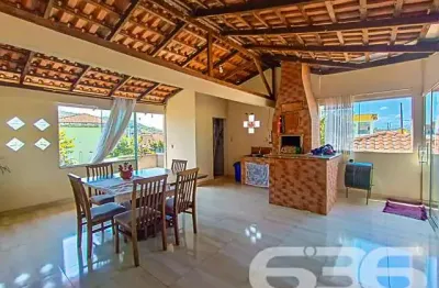 Casa com 4 quartos à venda na Rua Boehmerwald, 640, Boehmerwald, Joinville