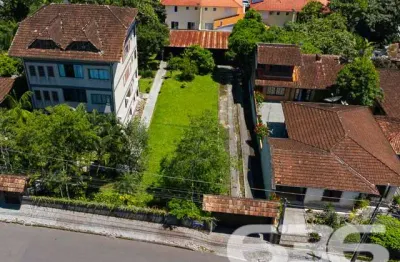 Terreno à venda na Rua Tenente Antônio João, 179, Bom Retiro, Joinville