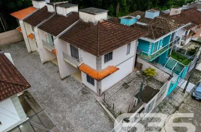 Casa com 2 quartos à venda na Albano Schimdt, 518, Boa Vista, Joinville