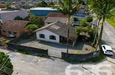 Casa com 3 quartos à venda na Albano Schimdt, 225, Boa Vista, Joinville