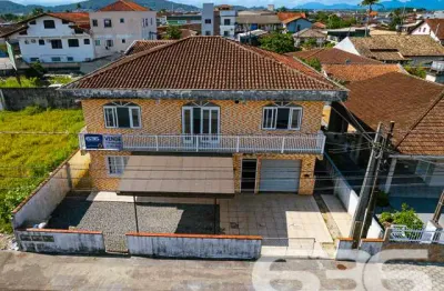 Casa com 7 quartos à venda na Rua Miosotes, 48, Fátima, Joinville