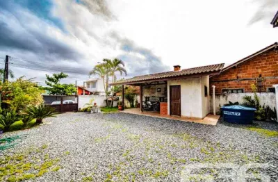 Casa com 2 quartos à venda na Rua dos Mecânicos, 319, Paranaguamirim, Joinville