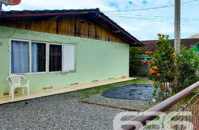 Casa com 2 quartos à venda na Rua Selma Doering Bruhns, 246, Jardim Iririú, Joinville