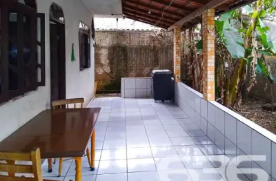 Casa com 3 quartos à venda na Rua Selma Doering Bruhns, 247, Jardim Iririú, Joinville