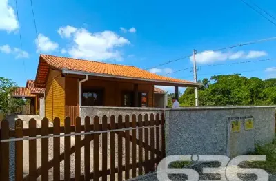 Casa com 4 quartos à venda na Rua Iuguslávia, Praia do Ervino, São Francisco do Sul