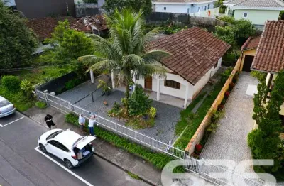 Casa com 3 quartos à venda na Rua Quinze de Novembro, 69, Glória, Joinville