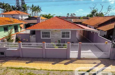Casa com 3 quartos à venda na Amândio Cabral, 143, Centro, Balneário Barra do Sul