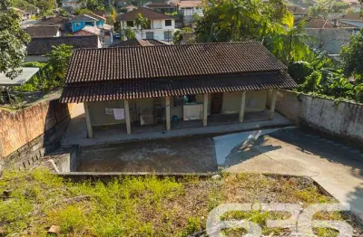 Casa com 1 quarto à venda na Rua Minas Gerais, 171, Nova Brasília, Joinville