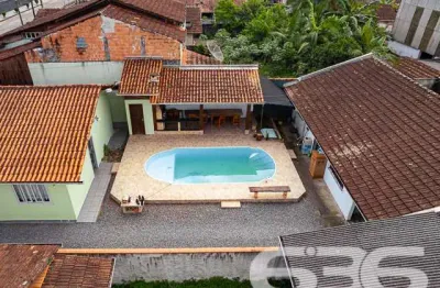 Casa com 3 quartos à venda na Rua Minas Gerais, 178, Nova Brasília, Joinville