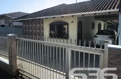 Casa com 3 quartos à venda na Estrada Lagoinha, 120, Morro do Meio, Joinville