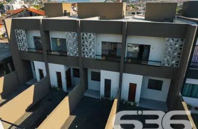 Casa com 2 quartos à venda na Rua Papa João XXIII, 157, Iririú, Joinville