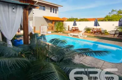 Casa com 4 quartos à venda na Rua Videira, 174, Praia Grande, São Francisco do Sul
