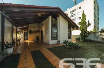Casa com 3 quartos à venda na Rua Coronel Procópio Gomes, 590, Bucarein, Joinville