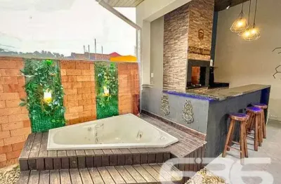 Casa com 4 quartos à venda na Boehmerwaldt, Parque Guarani, Joinville
