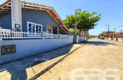 Casa com 3 quartos à venda na Amândio Cabral, 270, Centro, Balneário Barra do Sul