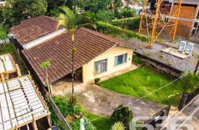 Casa com 3 quartos à venda na Rua Quinze de Novembro, 63, Glória, Joinville