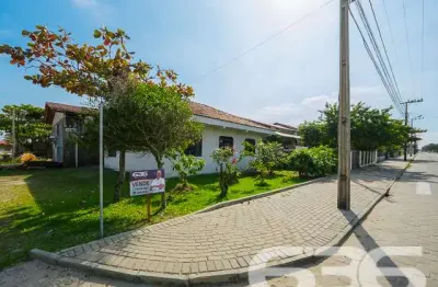 Casa com 3 quartos à venda na Nereu Ramos, 344, Salinas, Balneário Barra do Sul