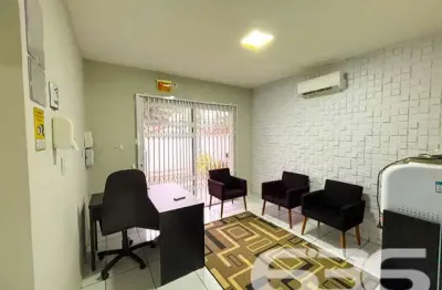 Casa com 3 quartos à venda na Rua Papa João XXIII, 478, Iririú, Joinville