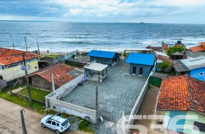Casa com 2 quartos à venda na Amândio Cabral, 51, Centro, Balneário Barra do Sul
