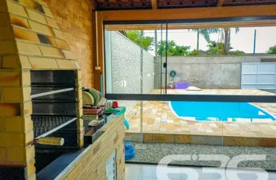 Casa com 2 quartos à venda na Perequê, 330, Pinheiros, Balneário Barra do Sul