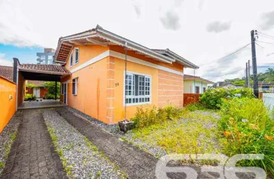 Casa com 3 quartos à venda na Rua Almirante Jaceguay, 78, Costa e Silva, Joinville