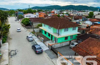 Casa com 6 quartos à venda na Rua Tuiuti, 511, Aventureiro, Joinville