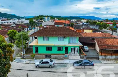 Casa com 6 quartos à venda na Rua Tuiuti, 511, Aventureiro, Joinville