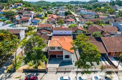 Casa com 4 quartos à venda na Avenida Paulo Schroeder, 2175, Petrópolis, Joinville