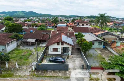 Casa com 3 quartos à venda na Rua dos Mecânicos, 284, Paranaguamirim, Joinville