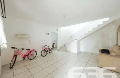 Casa com 3 quartos à venda na Rua Tuiuti, 600, Aventureiro, Joinville