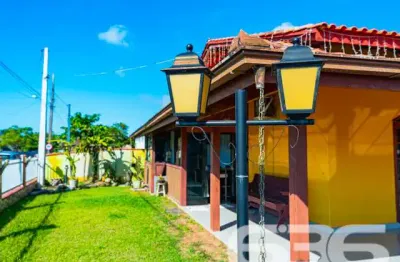 Casa com 4 quartos à venda na Amândio Cabral, 150, Centro, Balneário Barra do Sul