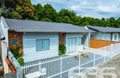 Casa com 3 quartos à venda na Perequê, Pinheiros, Balneário Barra do Sul