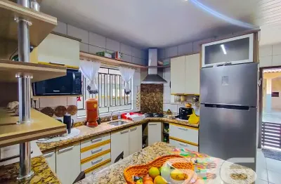 Casa com 4 quartos à venda na Rua Monsenhor Gercino, 913, João Costa, Joinville