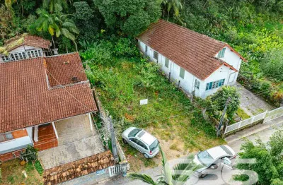 Terreno à venda na Rua Quinze de Novembro, Glória, Joinville