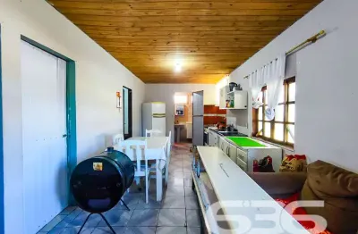 Casa com 3 quartos à venda na Nereu Ramos, 122, Salinas, Balneário Barra do Sul